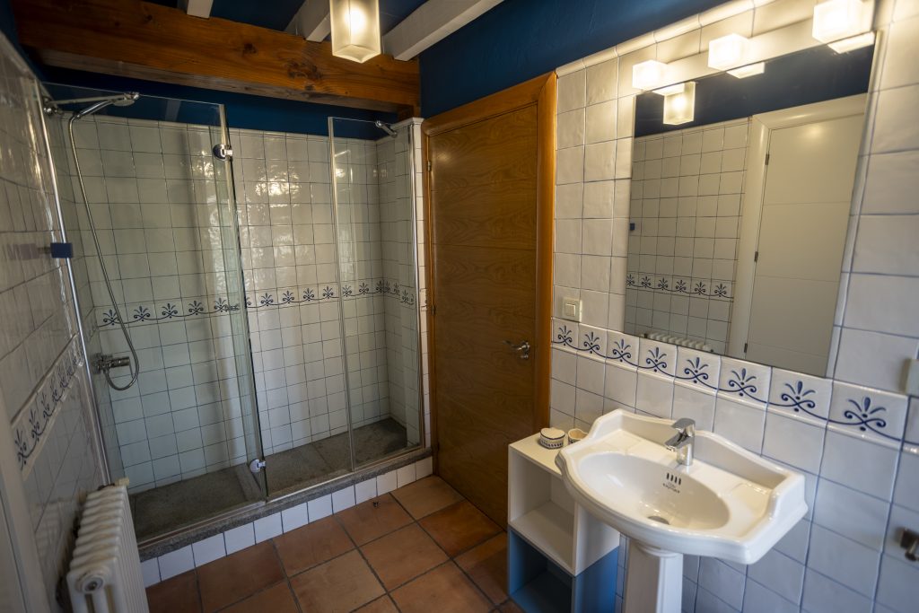 Casa con piscina cubierta en Pontejos, cerca de Santander - foto 14